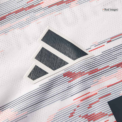 Munich Extérieur Maillot 2025/26 Blanc Joueur