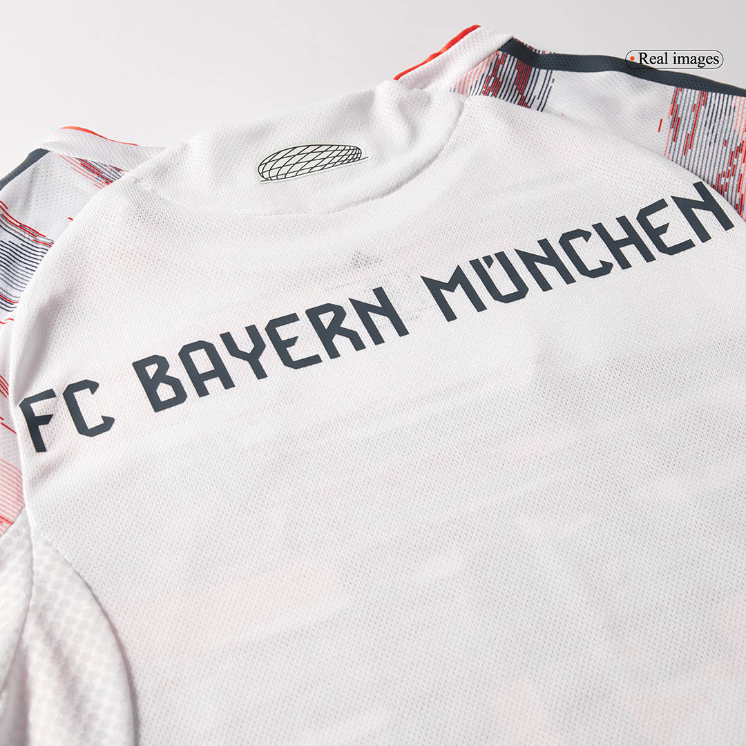 UPAMECANO #2 Munich Extérieur Maillot 2025/26 Blanc Joueur