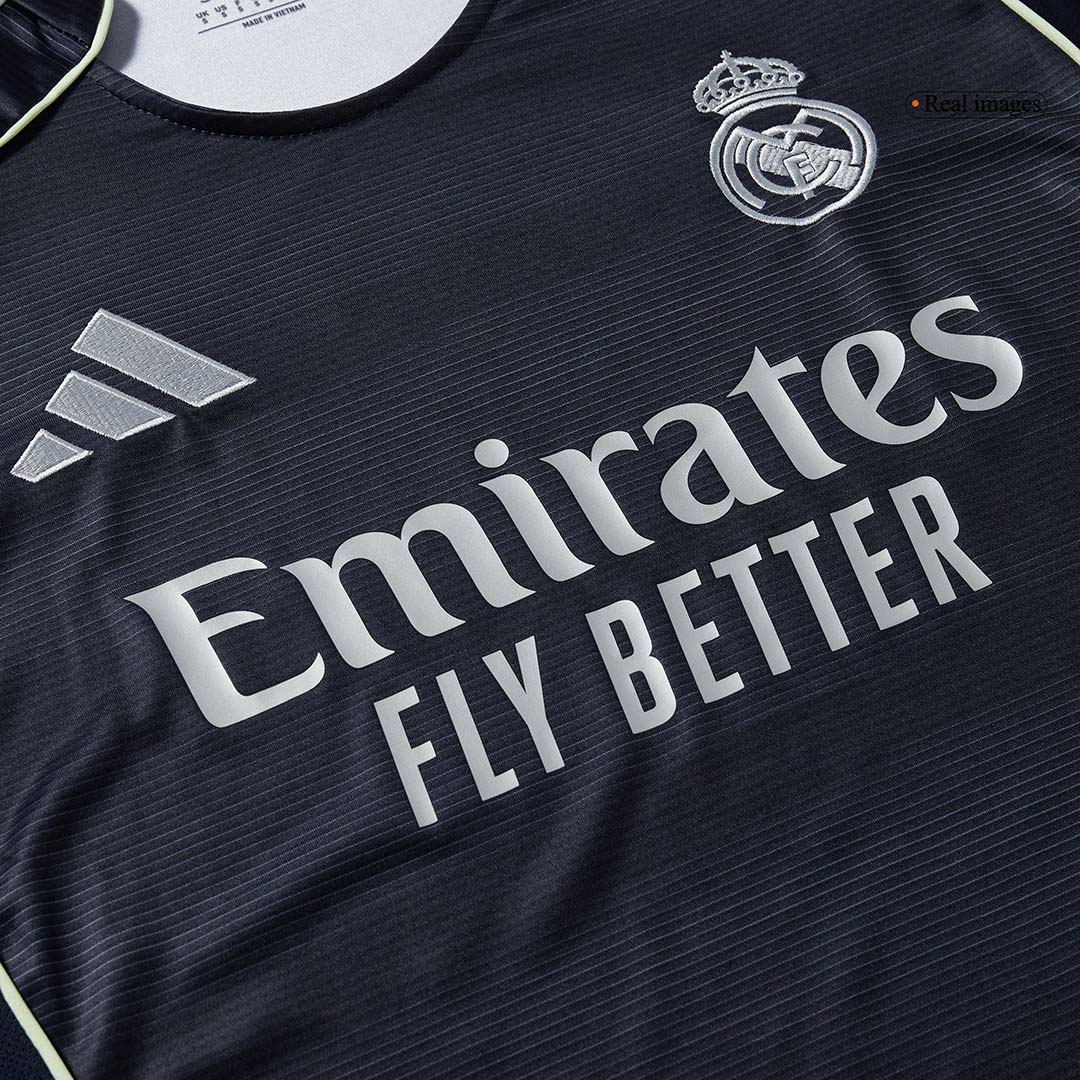 HUIJSEN #24 Real Madrid Extérieur Maillot 2025/26