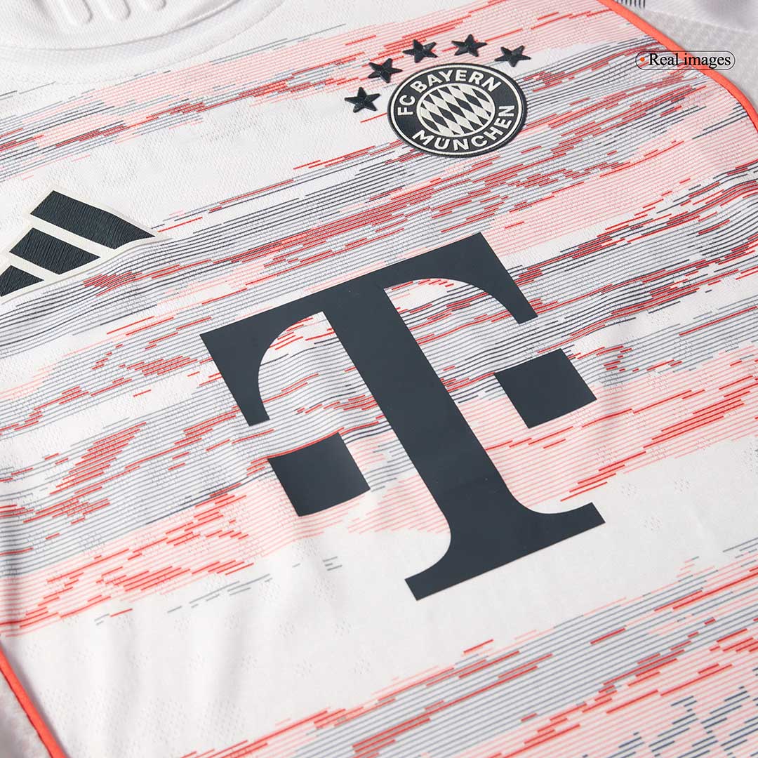 Munich Extérieur Maillot 2025/26 Blanc Joueur